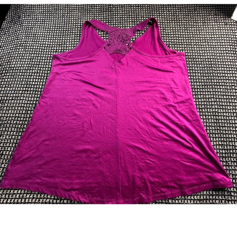 Livi Tank Top Womens 18/20 Magenta Excellent Crochet Lace Racerback Activewear - Picture 6 of 6